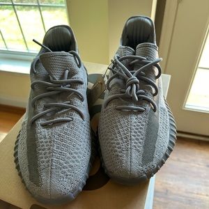 Yeezy Boost 350 V2 - Steel Grey size 12.5 NEW WITH TAGS